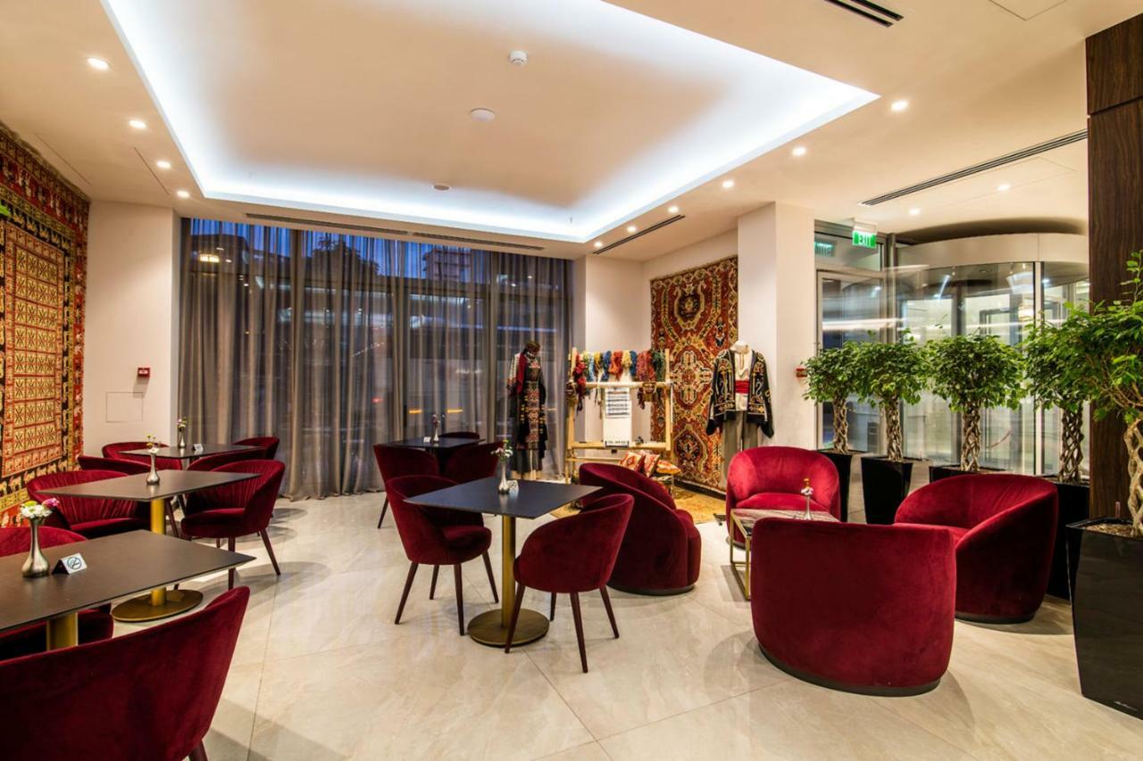 Ramada Hotel & Suites By Wyndham Jereván Kültér fotó