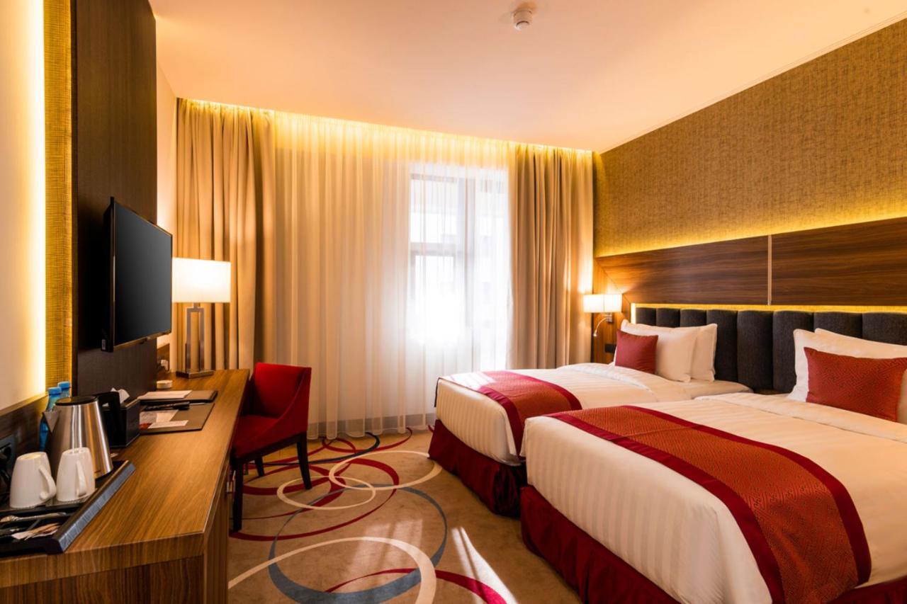 Ramada Hotel & Suites By Wyndham Jereván Kültér fotó